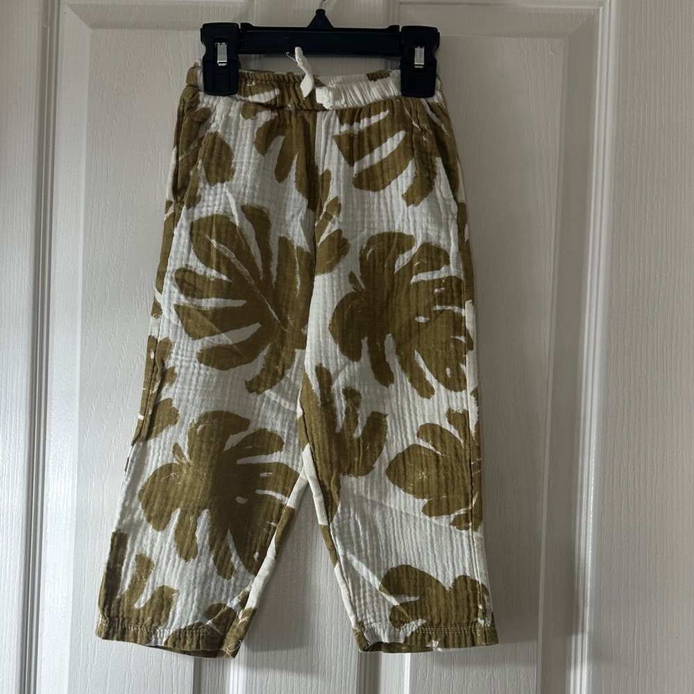 Zara Kids White and Olive Green Leaf Print Pants